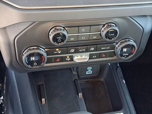 New 2025 Ford Bronco Big Bend image 16