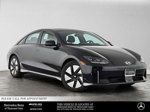 Used 2023 Hyundai Ioniq 6 SE RWD image 1