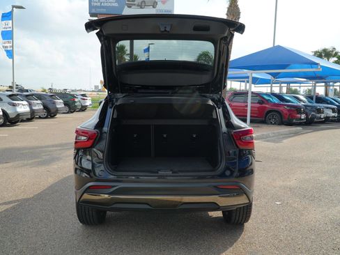 Used 2024 Chevrolet Trax ACTIV w/ Driver Confidence Package FWD image 7