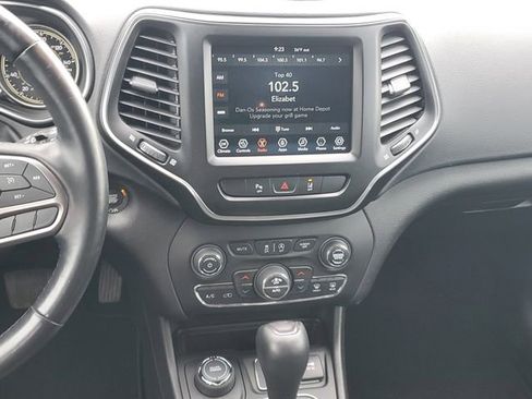 Used 2021 Jeep Cherokee Latitude Lux w/ Comfort/Convenience Group AWD/4WD image 15