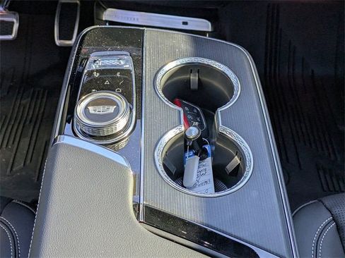 New 2026 Cadillac Lyriq V image 20