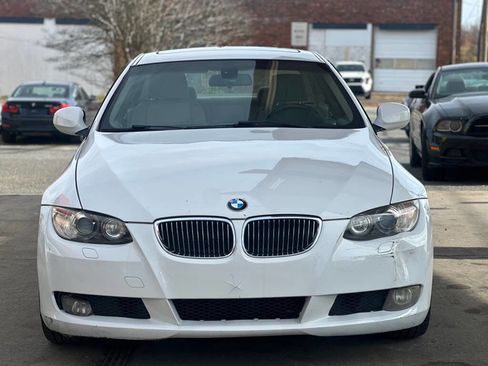 Used 2010 BMW 328i Coupe image 2