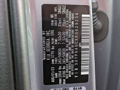 Used 2024 Kia Telluride S FWD image 15