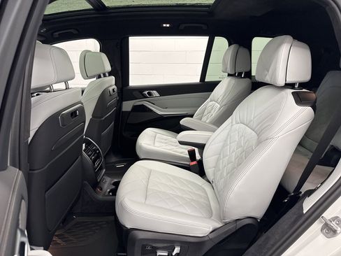 New 2026 BMW X7 xDrive40i image 44