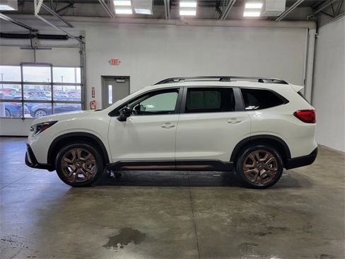 Used 2025 Subaru Ascent Bronze Edition w/ Popular Package #2 image 9