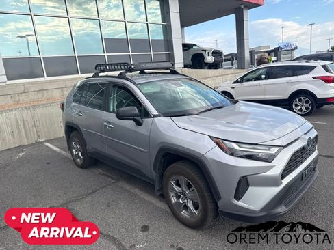 Used 2024 Toyota RAV4 LE AWD/4WD image 11