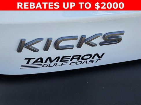 New 2026 Nissan Kicks SR FWD image 35