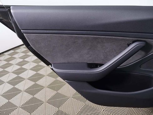 Used 2018 Tesla Model 3 Performance image 25