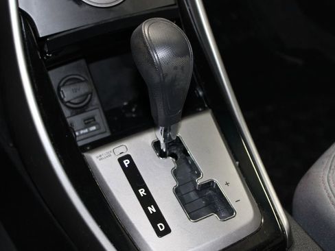 Used 2013 Hyundai Elantra GLS image 38