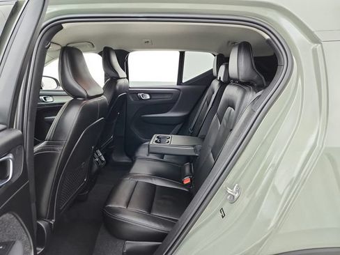 Certified 2024 Volvo XC40 B5 Core AWD/4WD image 42