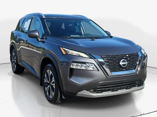 Used 2023 Nissan Rogue SV w/ SV Premium B Package FWD video 3