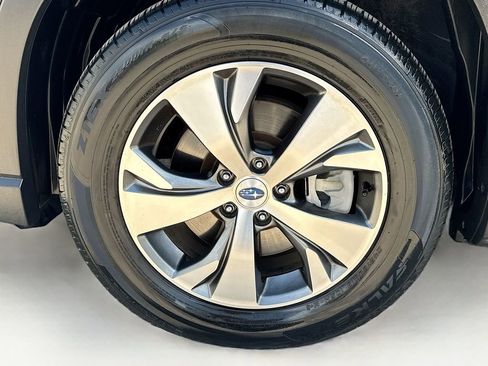 Used 2023 Subaru Ascent Premium w/ Convenience Package AWD/4WD image 41