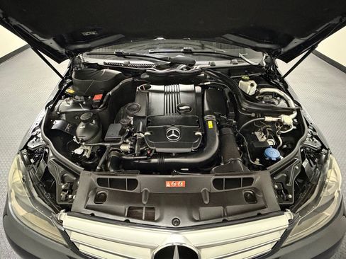 Used 2013 Mercedes-Benz C 250 Sedan image 17
