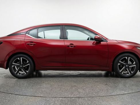 Used 2025 Nissan Sentra SV image 11