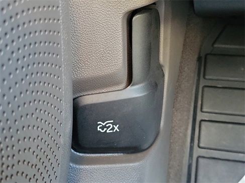 Certified 2024 Lincoln Corsair FWD image 24