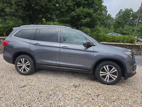 Used 2017 Honda Pilot EX-L image 7