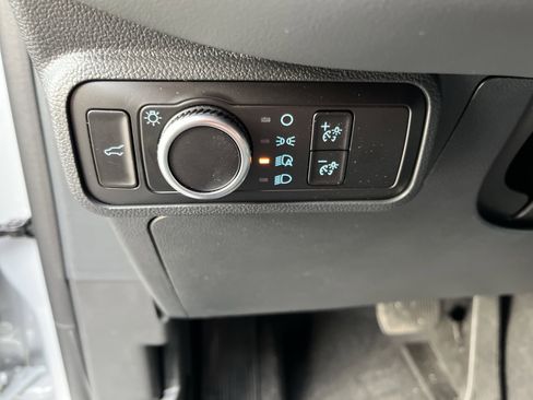 Used 2026 Ford Explorer Active AWD/4WD image 20