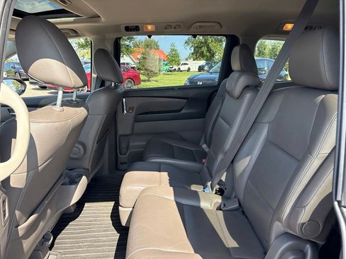 Used 2015 Honda Odyssey EX-L image 14