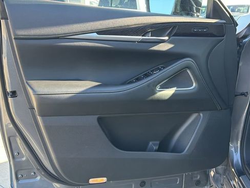 Used 2022 INFINITI QX60 Sensory w/ Cargo Package AWD/4WD image 11