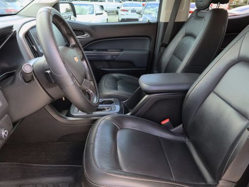 Used 2018 Chevrolet Colorado Z71 AWD/4WD image 22