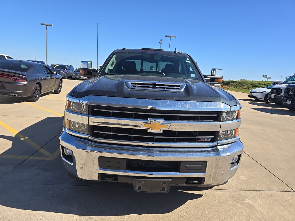 Used 2019 Chevrolet Silverado 2500 LTZ w/ Duramax Plus Package AWD/4WD image 2