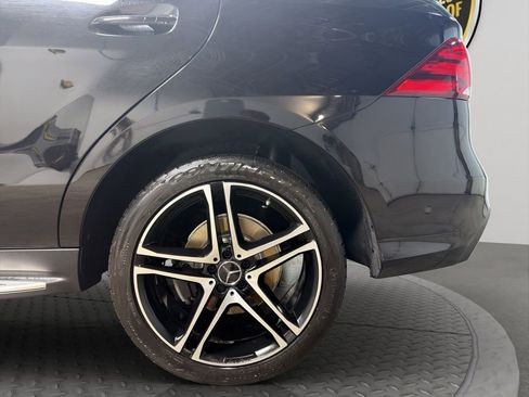 Used 2018 Mercedes-Benz GLE 43 AMG 4MATIC w/ Premium 2 Package image 27