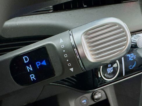 Used 2024 Hyundai Ioniq 5 SEL image 19