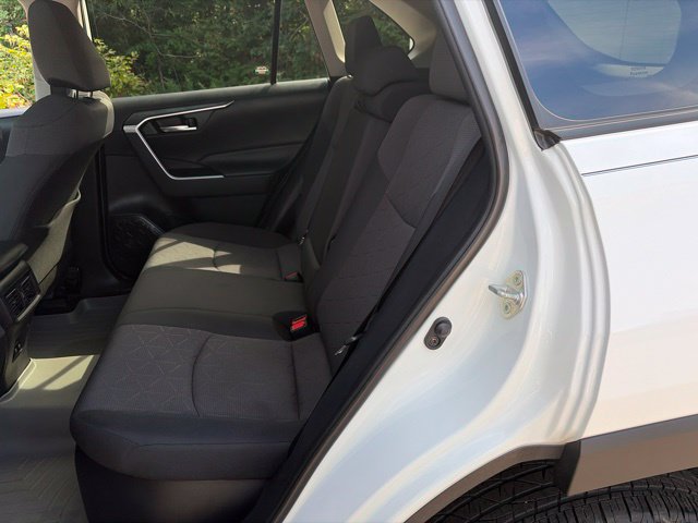 Used 2019 Toyota RAV4 XLE w/ Convenience Package AWD/4WD image 16