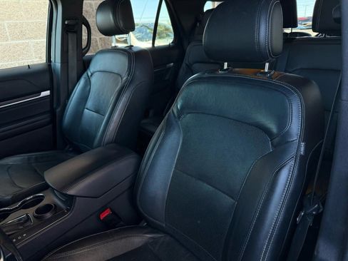 Used 2017 Ford Explorer Limited image 44
