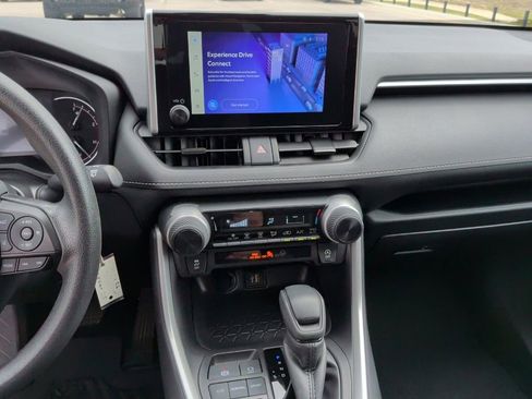 Used 2025 Toyota RAV4 LE FWD image 22