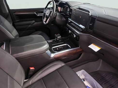 Used 2024 GMC Sierra 1500 SLT w/ SLT Premium Plus Package image 34