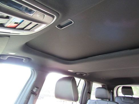 Used 2025 Jeep Grand Cherokee L Altitude RWD image 36