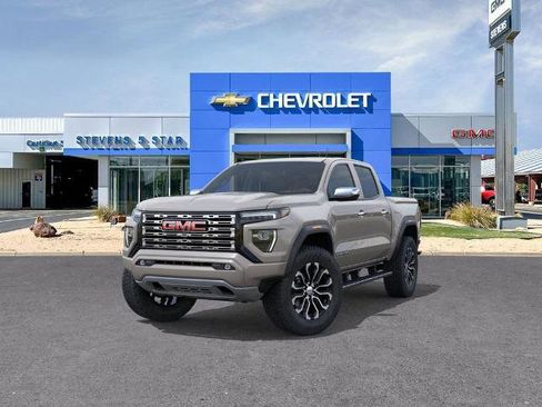New 2026 GMC Canyon Denali image 8