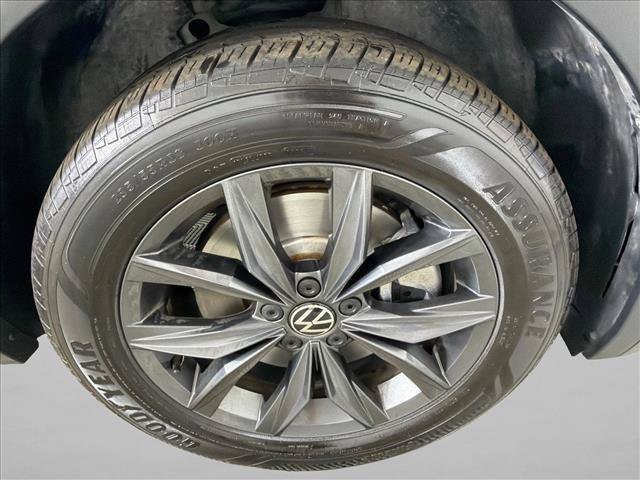 Used 2023 Volkswagen Tiguan SE FWD image 12