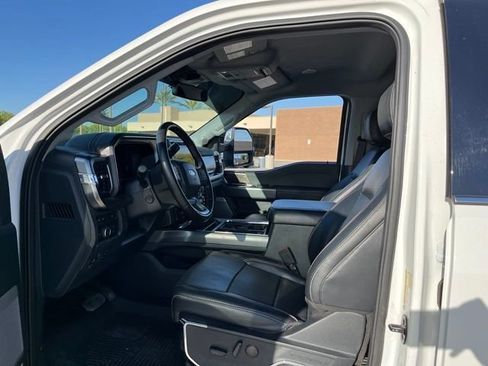 Used 2023 Ford F350 Lariat w/ Lariat Ultimate Package AWD/4WD image 15