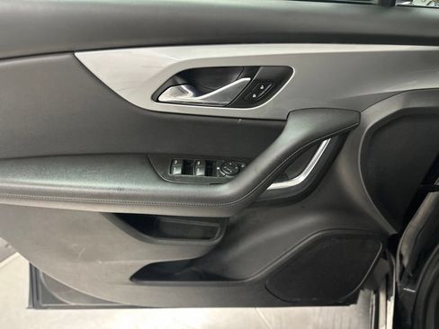 Used 2020 Chevrolet Blazer LT FWD image 15