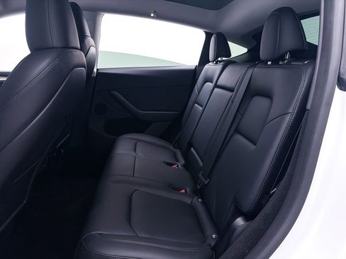 Used 2023 Tesla Model Y Long Range image 35