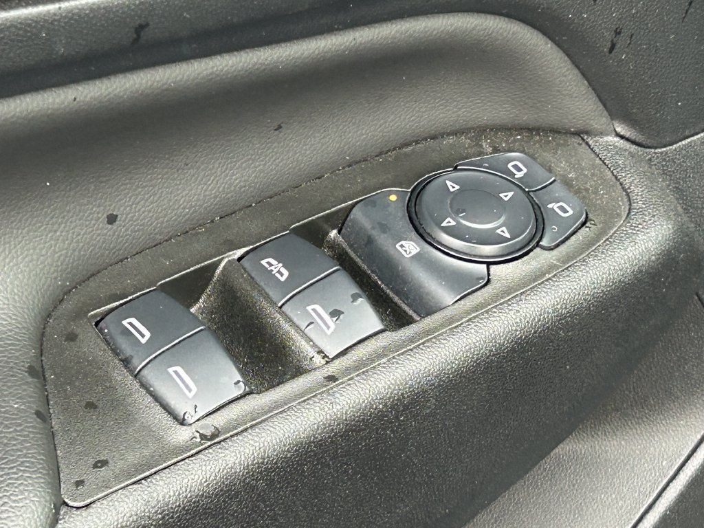 Used 2024 Chevrolet Equinox LT AWD/4WD image 28