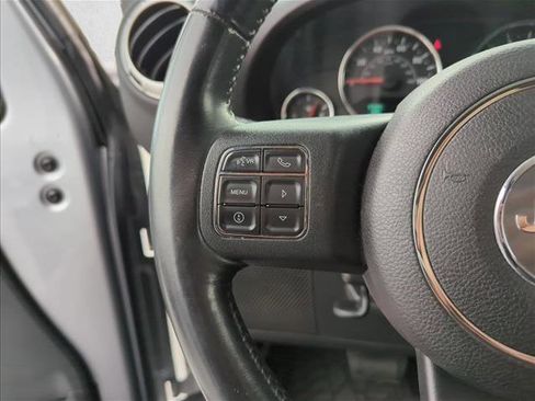 Used 2014 Jeep Wrangler Unlimited Sahara w/ Connectivity Group image 13