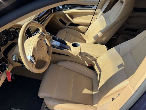 Used 2015 Porsche Panamera 4 image 15