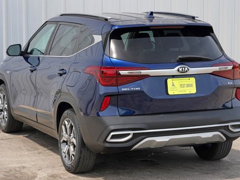 Used 2021 Kia Seltos EX image 45