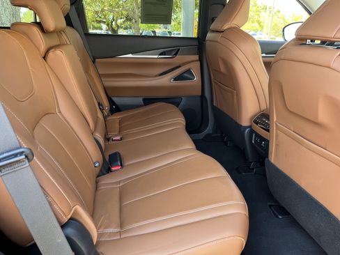 Certified 2023 INFINITI QX60 Sensory w/ Vision Package AWD/4WD image 22