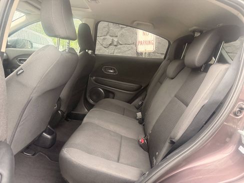 Used 2021 Honda HR-V EX image 10
