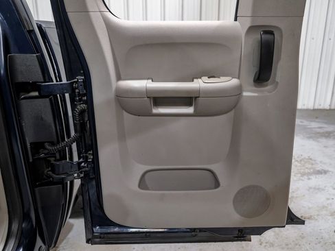 Used 2011 GMC Sierra 1500 SLE w/ Power Tech Package image 41