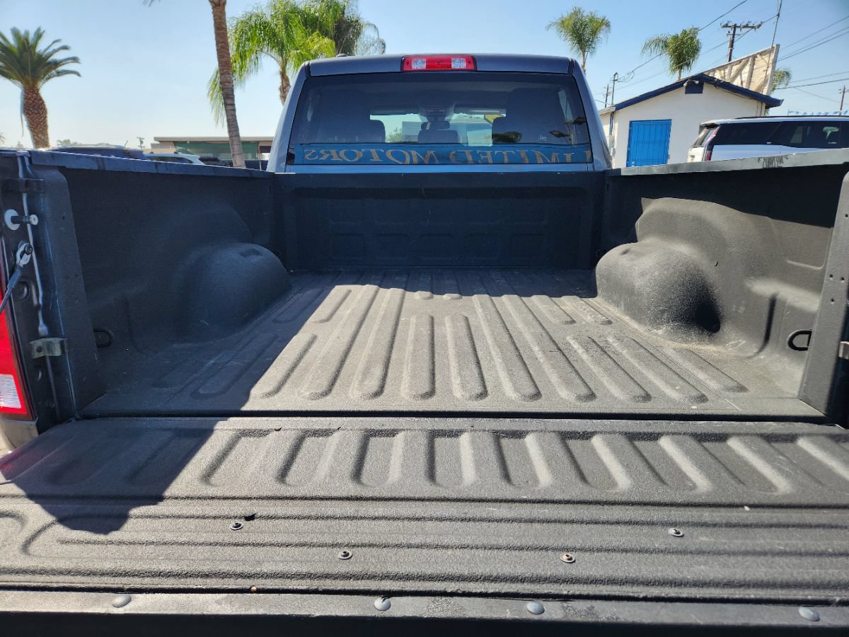 Used 2017 RAM 1500 Express w/ Express Value Package RWD image 9