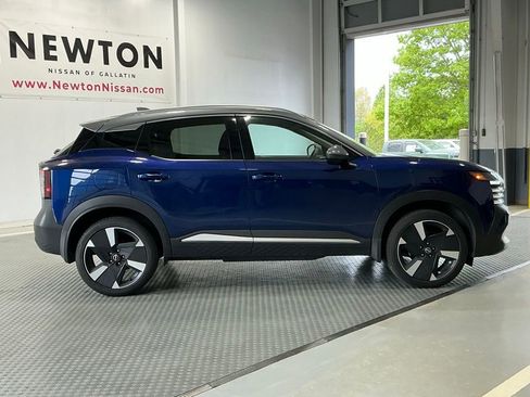 Used 2025 Nissan Kicks SR image 8