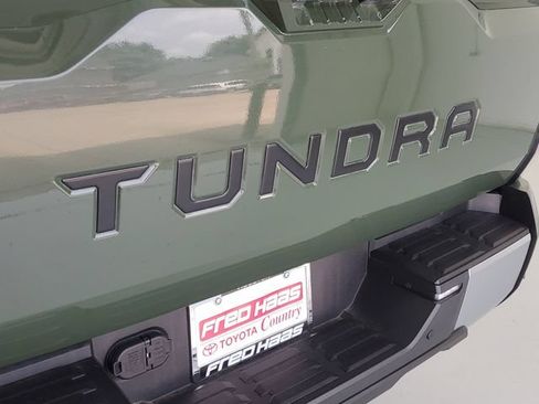 Used 2023 Toyota Tundra Limited AWD/4WD image 9