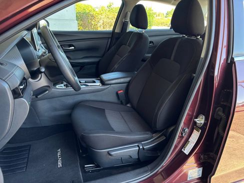 Used 2025 Nissan Sentra SV FWD image 35