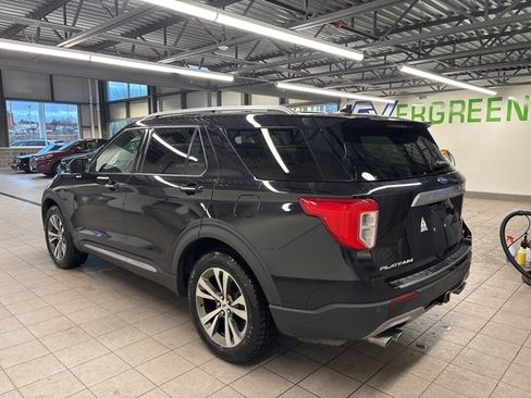 Used 2020 Ford Explorer Platinum w/ Premium Technology Package image 4