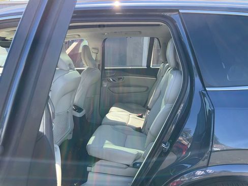 Used 2023 Volvo XC90 T8 Ultimate w/ Lounge Package AWD/4WD image 30